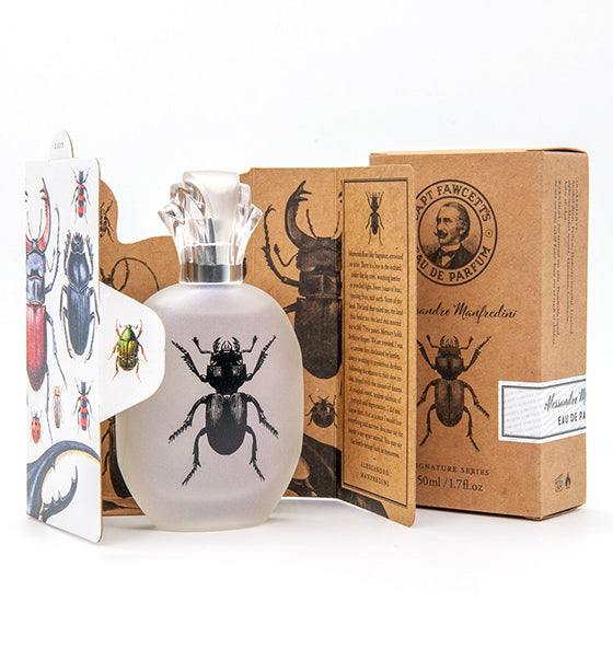 Eau de Parfum Manfredini von Captain Fawcett in eleganter Flasche mit Käfer-Design und stilvoller Verpackung.