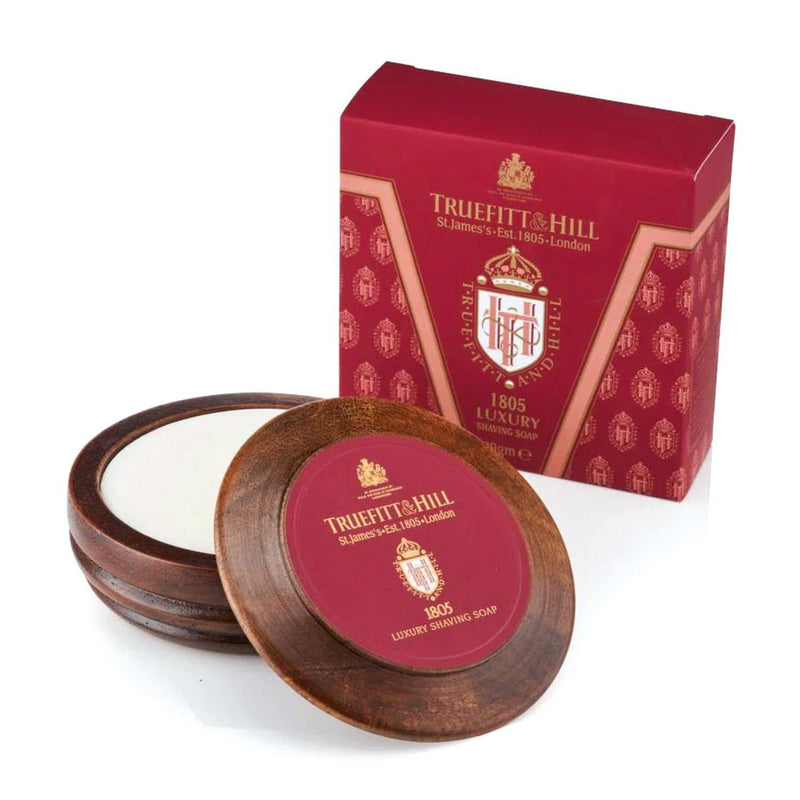 Rasierseife in eleganter handgedrehter Holzschale von Truefitt & Hill mit cremigem Schaum und maritim-frischem Duft