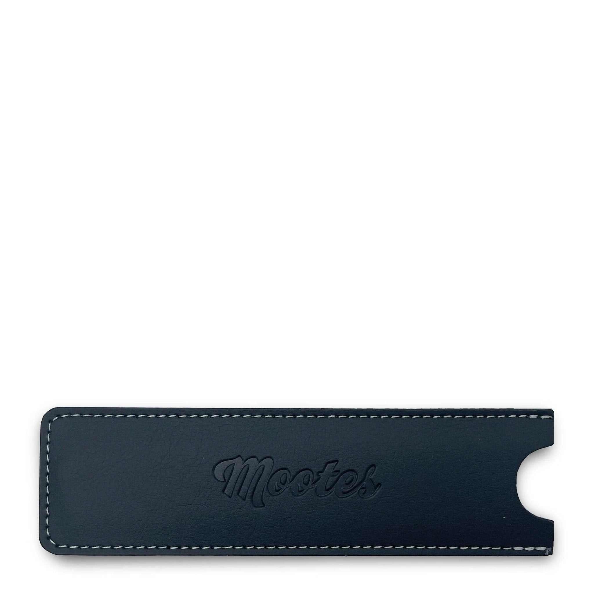 Schwarzes veganes Viridis® Leder Etui für Haarkamm von Mootes, nachhaltiger Schutz und elegantes Design