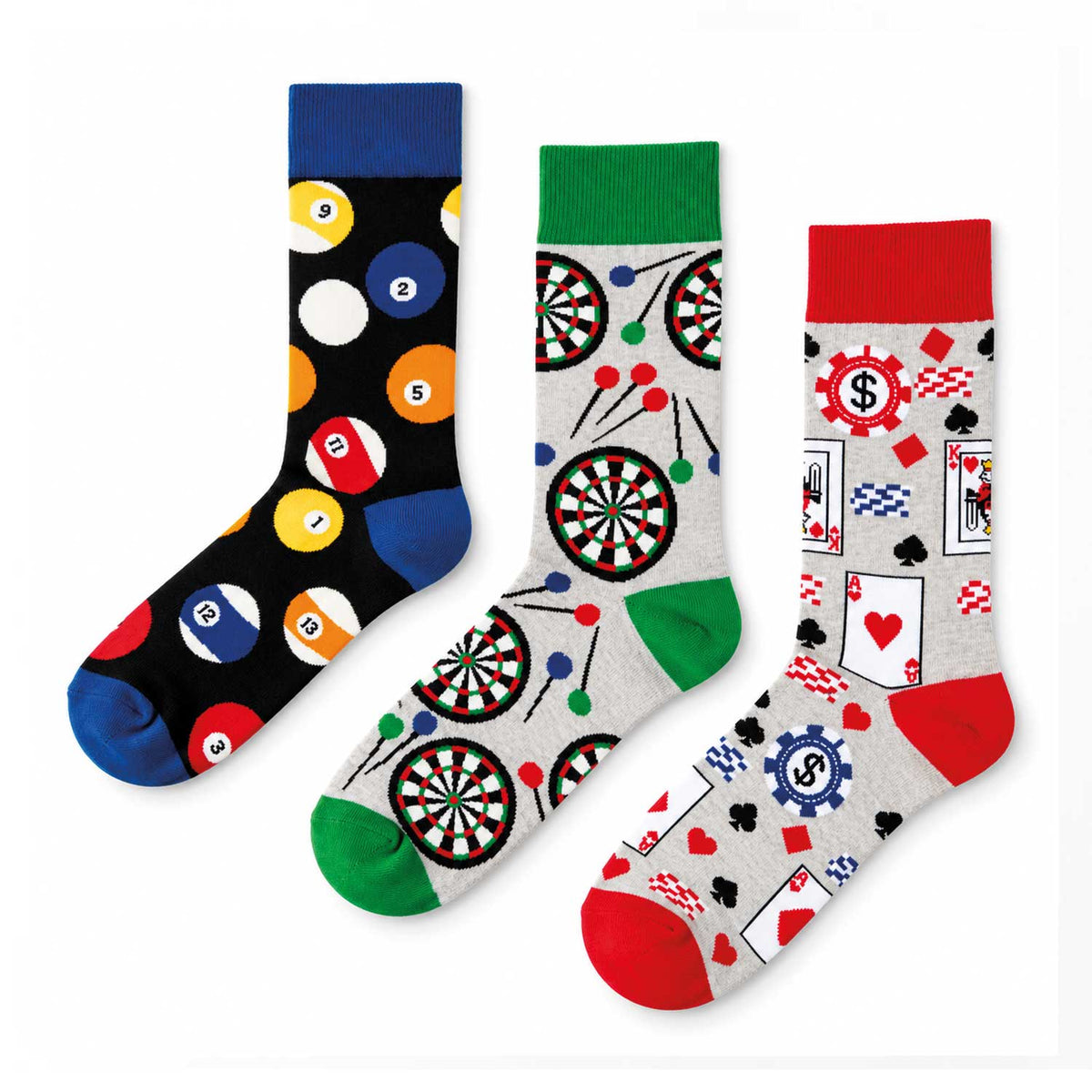 Drei Games Night Sockenpaare mit Pool-, Dart- und Poker-Motiven von Urban Eccentric