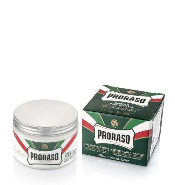 Proraso Pre-Shave Cream Professional in grün-weißer Dose und Verpackung, mit erfrischendem Eukalyptus- und Menthol-Duft zur Hautvorbereitung bei der Rasur.