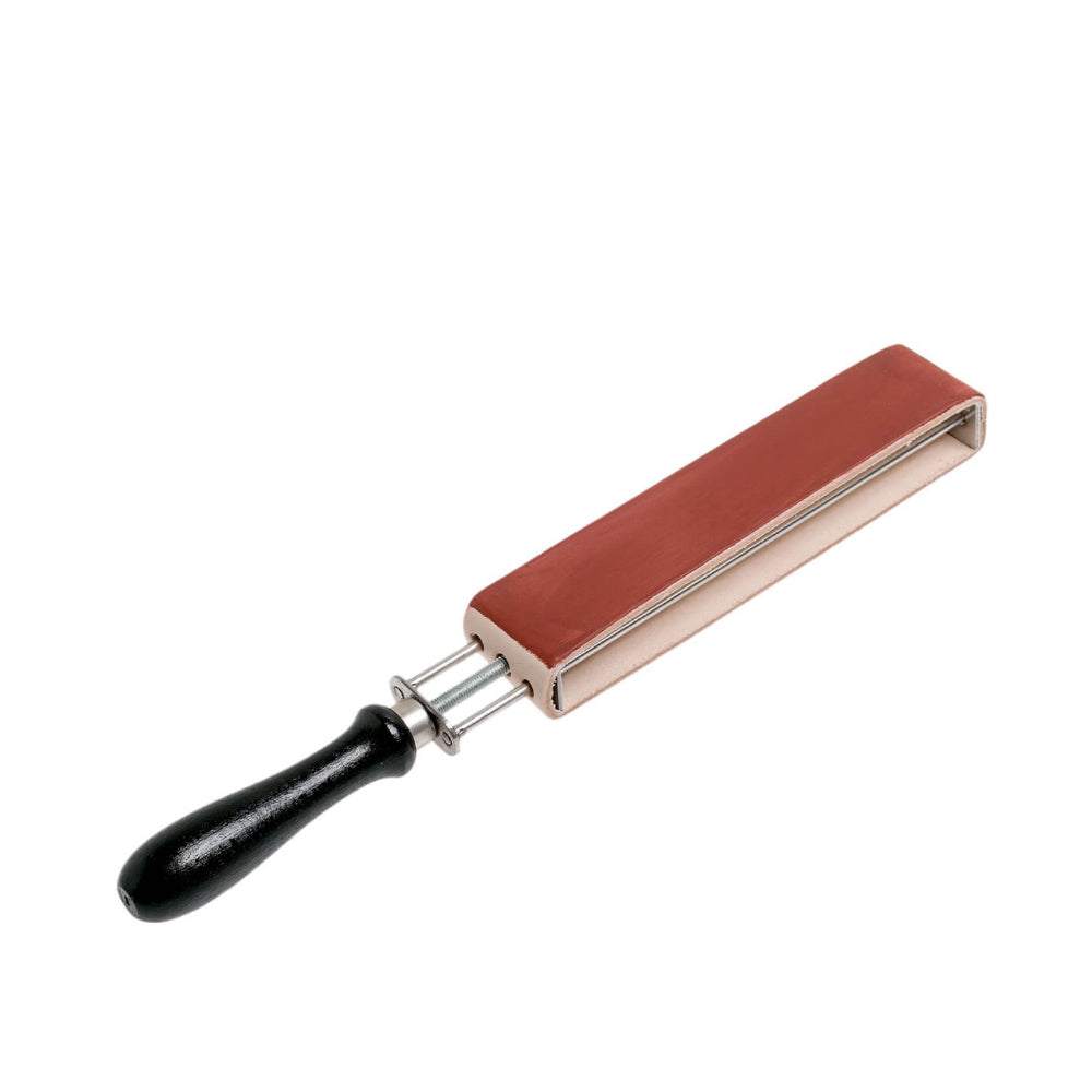 Böker Spannriemen aus Leder mit schwarzem Griff zum Abziehen von Rasiermessern für eine sanfte und gründliche Rasur.